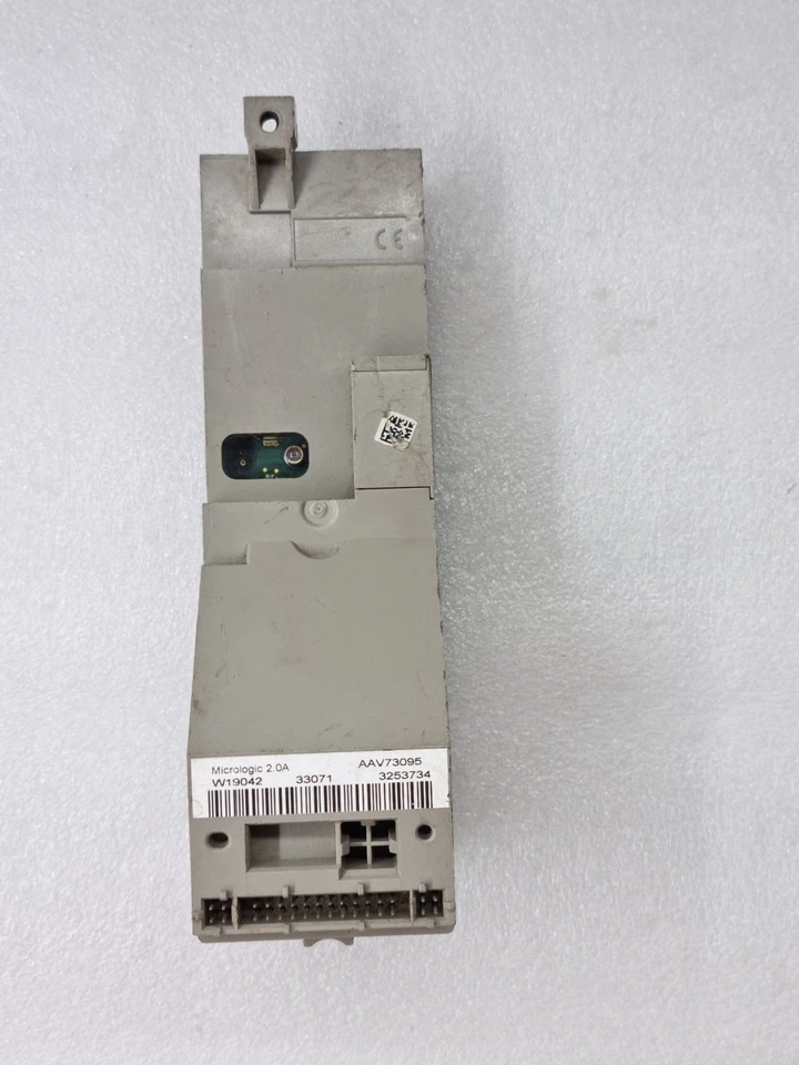 USED SCHNEIDER ELECTRIC 33071 MICROLOGIC 2.0A DIGITAL CIRCUIT BREAKER TRIP UNIT